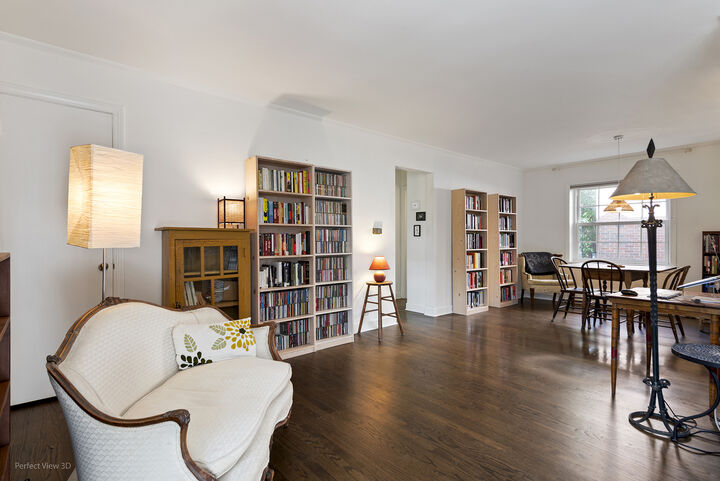 Property Photo:  1408 Hinman Avenue 2  IL 60201