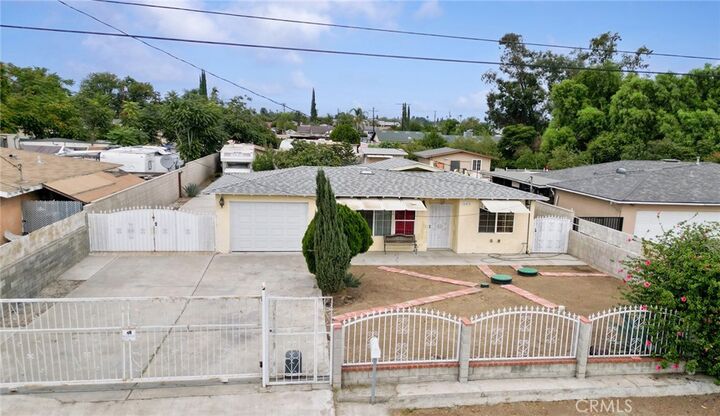 16448 Washington Drive  Fontana CA 92335 photo