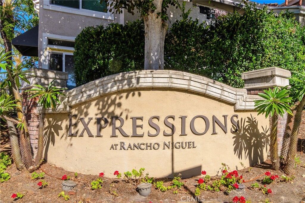 Property Photo: 25071 Calle Playa H CA 92677