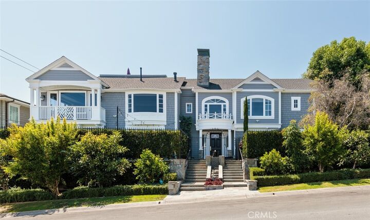 Property Photo:  125 Kings Place  CA 92663 