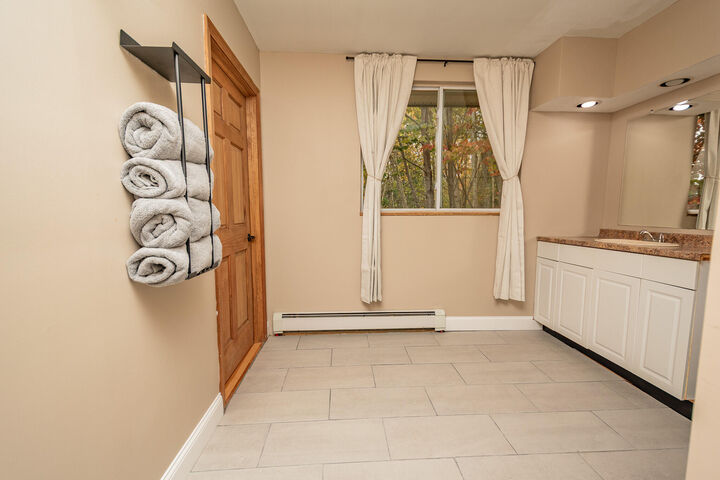Property Photo: 172 Lancaster Road ME 04924
