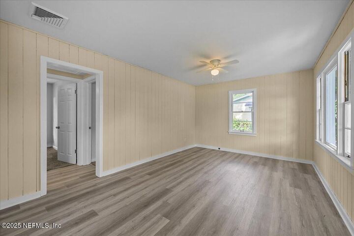 Property Photo: 1604 Husson Avenue FL 32177