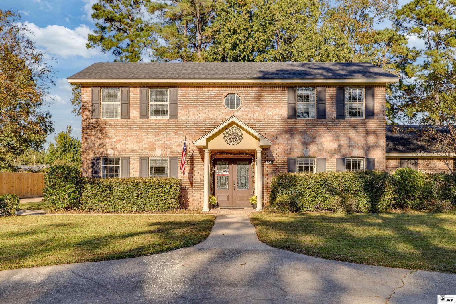 Property Photo:  203 Strasbourg Drive  LA 71291