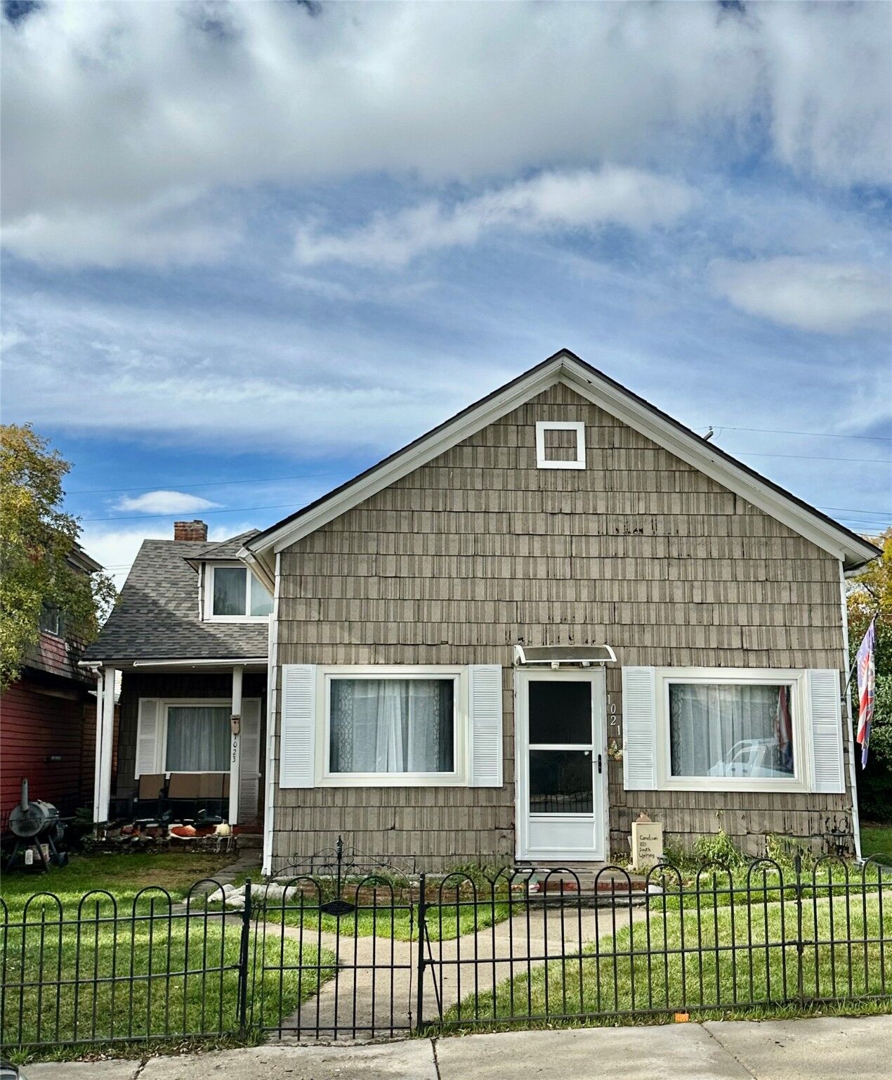 Property Photo:  1021 S Wyoming Street  MT 59701