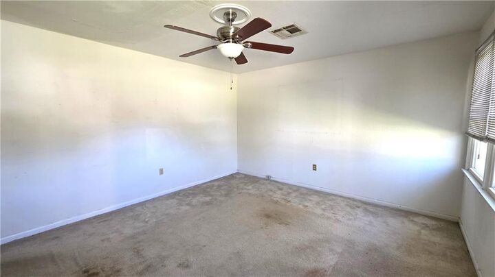 Property Photo: 103 (A & B) Live Oak Drive LA 70037