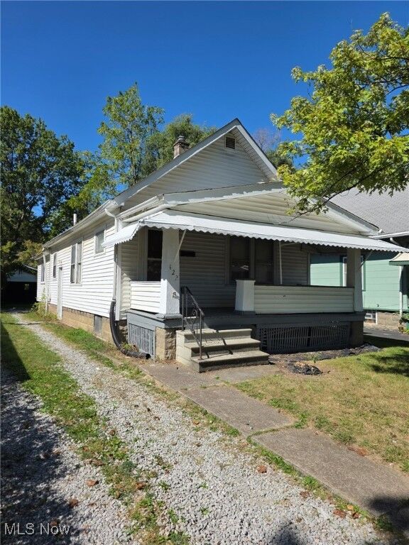 Property Photo: 422 Lorain Boulevard OH 44035