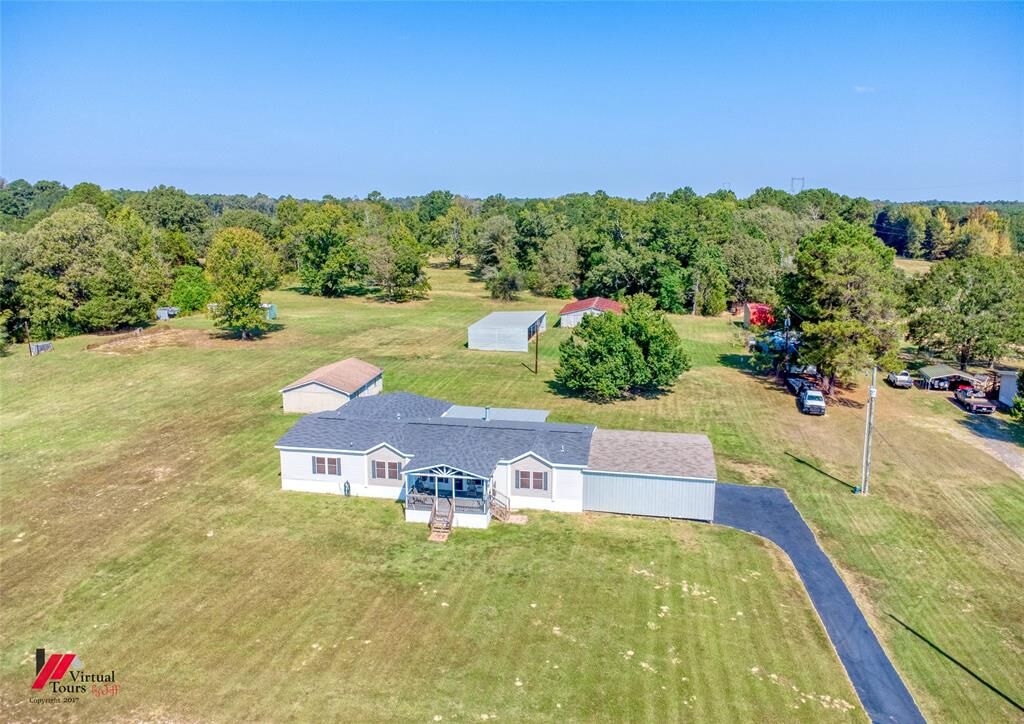 Property Photo: 12501 Rust Lane LA 71047