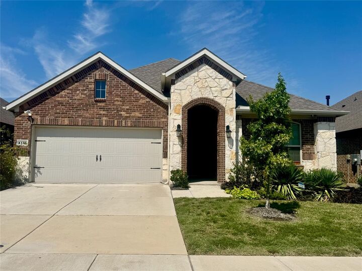 Property Photo: 4130 Ellinger Drive TX 75126