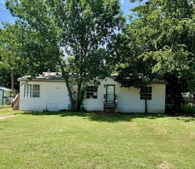 1518 Lands End Street  Granbury TX 76048 photo