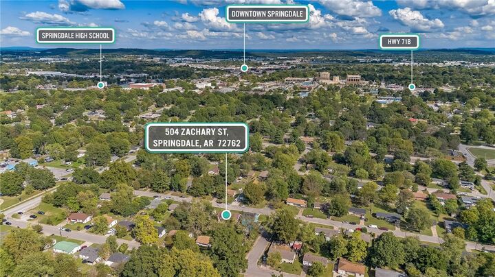 Property Photo:  504 Zachary Street  AR 72762 