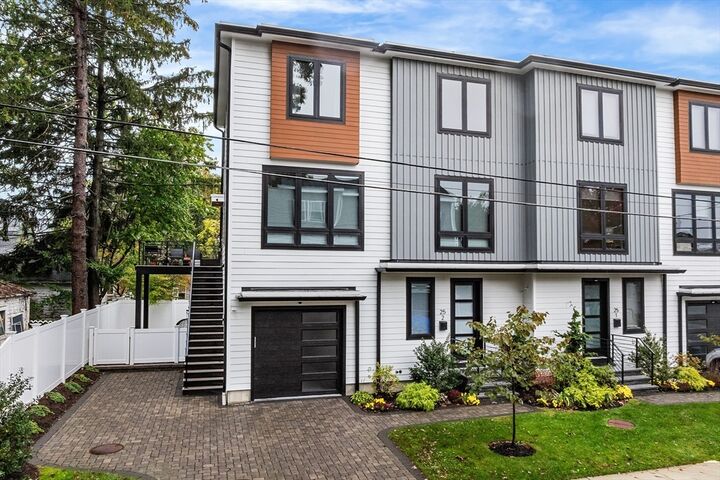 25 Tolman St 2  Waltham MA 02453 photo