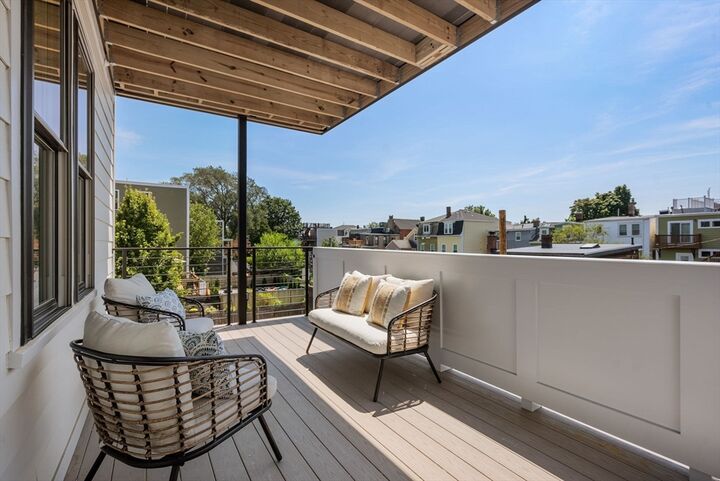 Property Photo: 527 East 7th Street 4A MA 02127