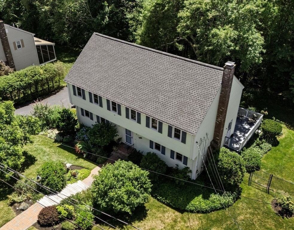 Property Photo: 9 Pleasantview Ter MA 01701