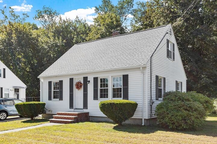 Property Photo:  15 Beaconsfield St  MA 01843 