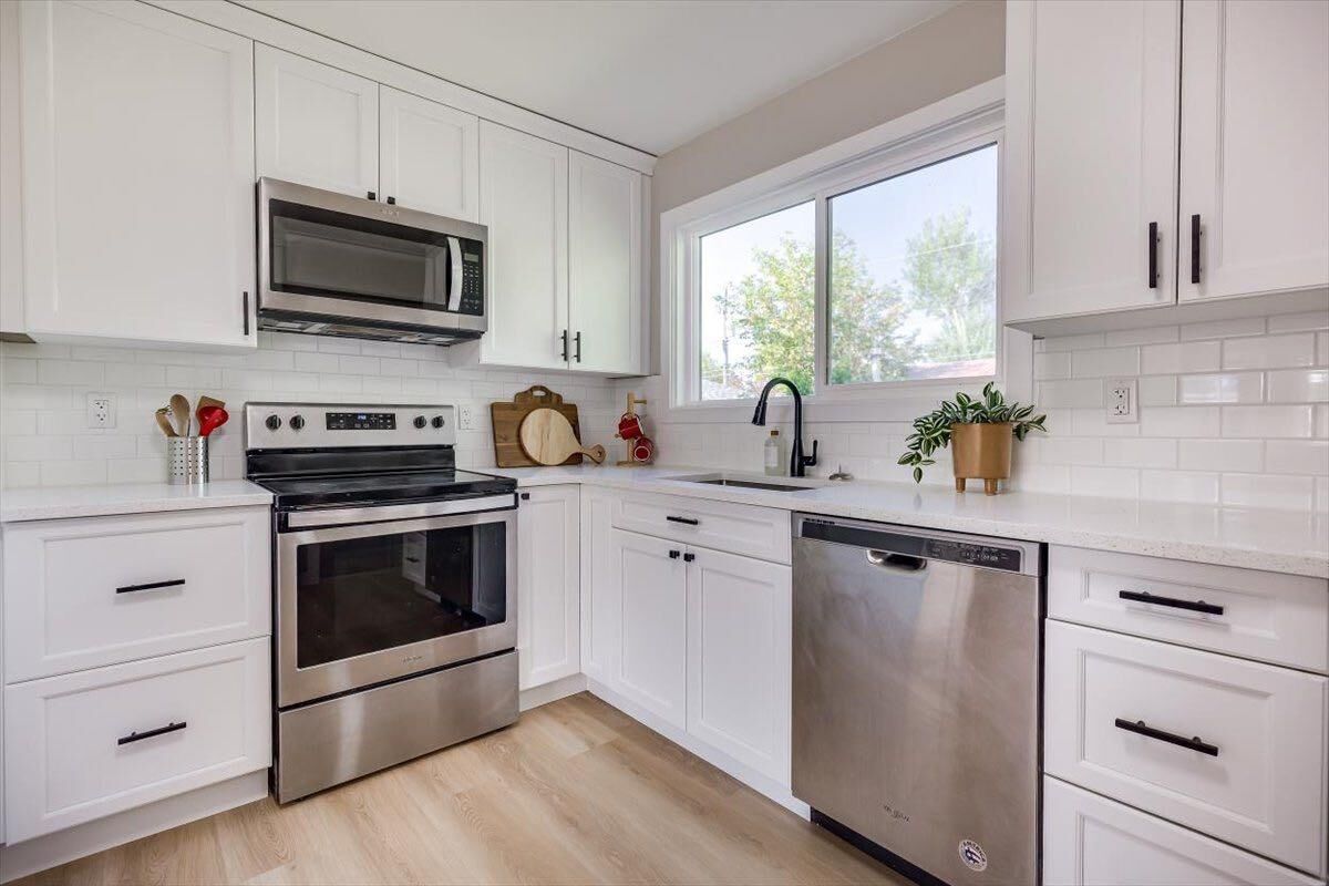Property Photo: 4230 40A Avenue AB T4N 2X2