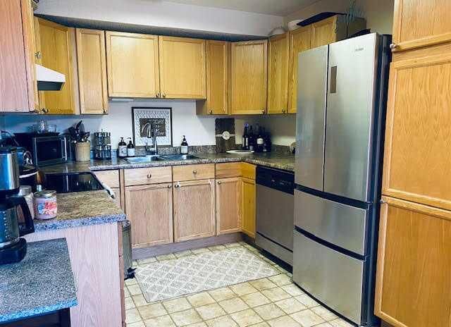 Property Photo:  457 Collinge Road 338  AB T7V 1K8