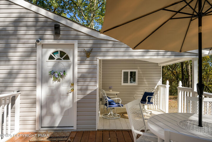 Property Photo: 510 Danas Court PA 18302