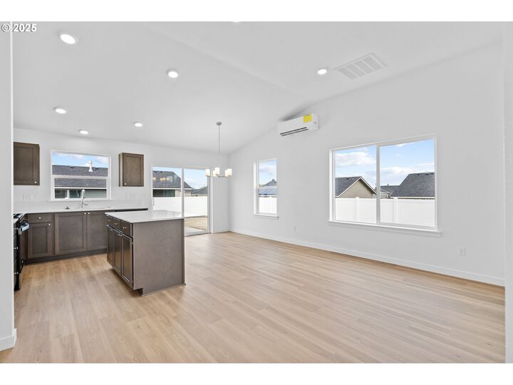 Property Photo: 144 SW Eagle Dr OR 97818