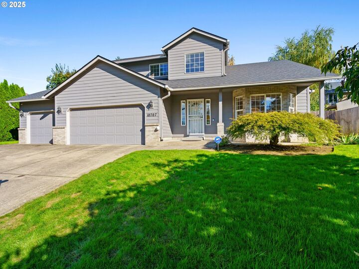 Property Photo:  10707 NW 7th Ave  WA 98685 
