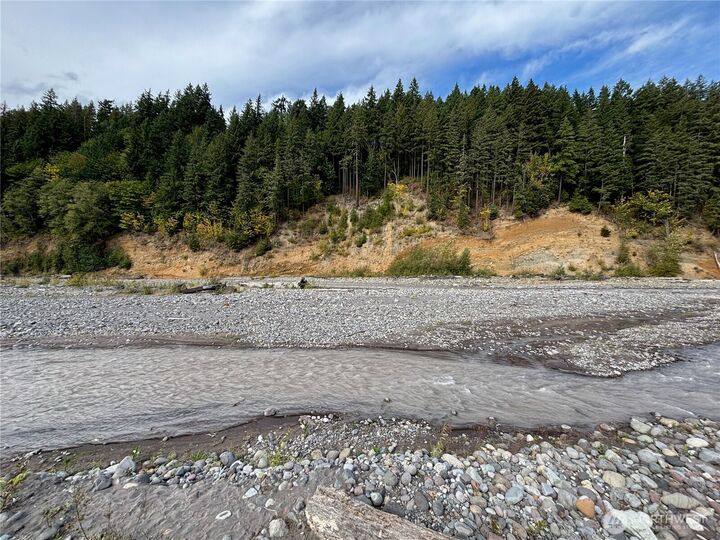 Property Photo:  23415  177th Street E  WA 98360 