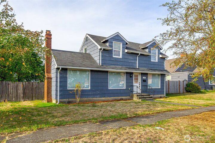 Property Photo:  130 SW 2nd Street  WA 98532