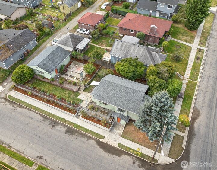 Property Photo: 402 S 58th Street WA 98408