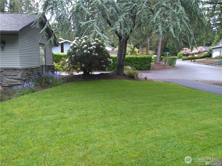 Property Photo: 5305 90th Avenue SE WA 98040