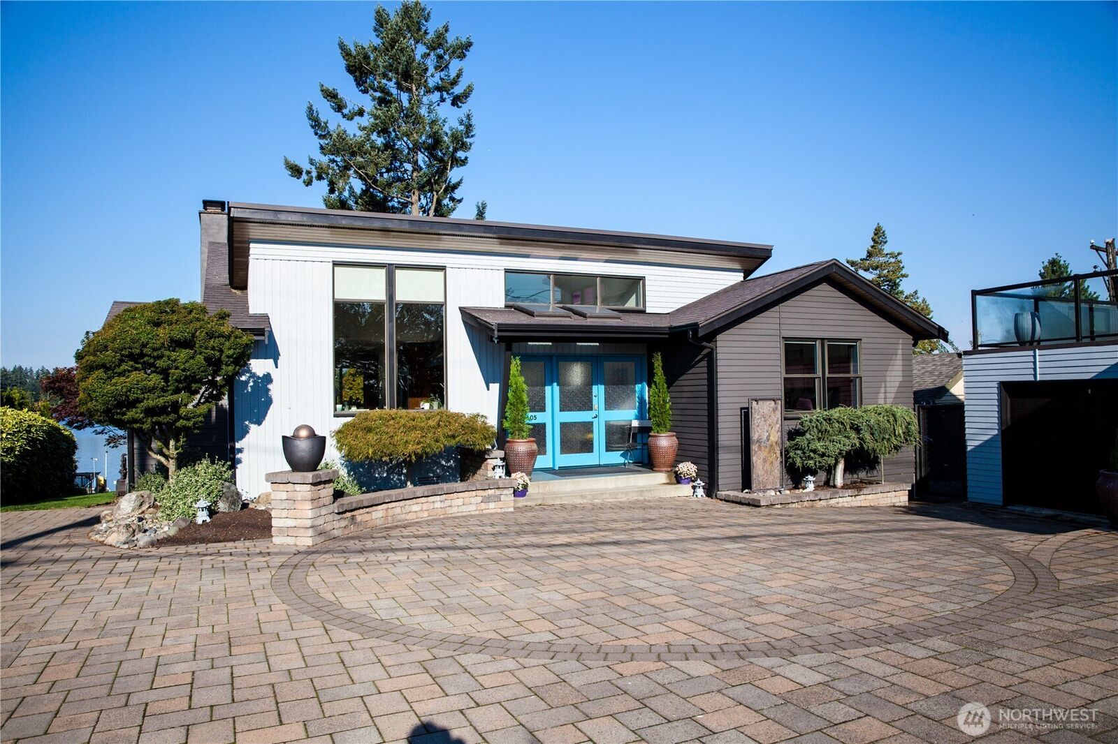 Property Photo: 19605 Military Road S WA 98188