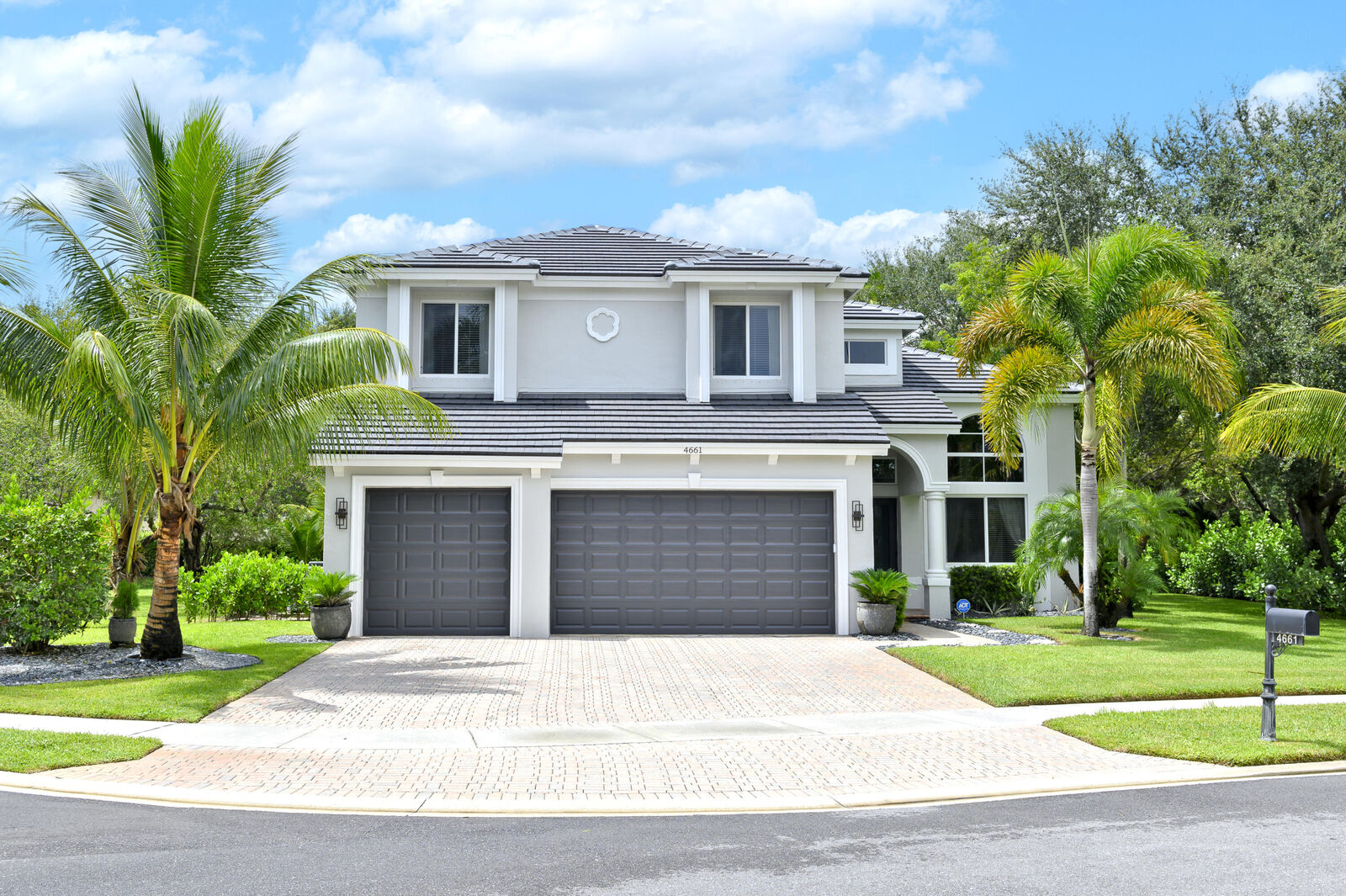 Property Photo:  4661 Manderly Drive  FL 33449 