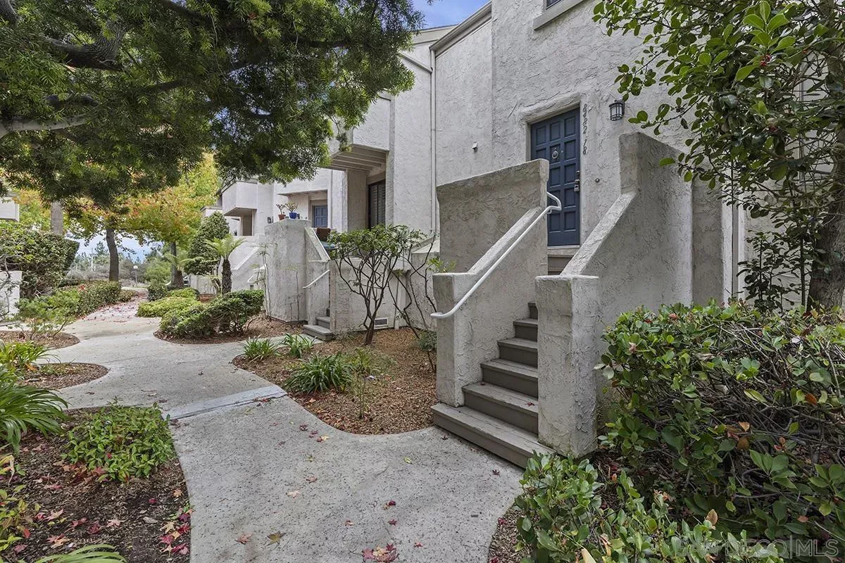 Property Photo: 8482 Via Sonoma 18 CA 92037