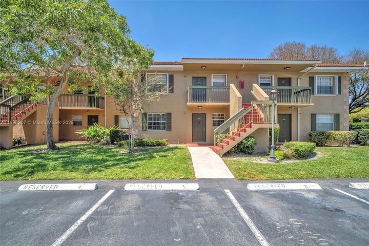 Property Photo:  10457 NW 8th St 105  FL 33026