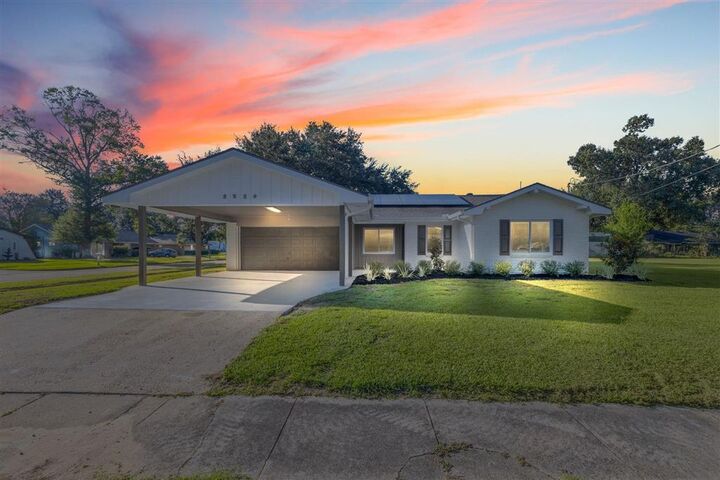 Property Photo: 2520 Oak Cliff Street LA 70607