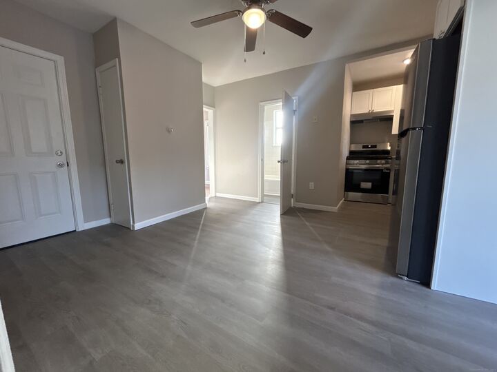 Property Photo: 120 South End Road CT 06512