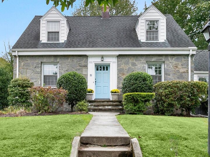 42 Green Knolls Lane  Fairfield CT 06824 photo