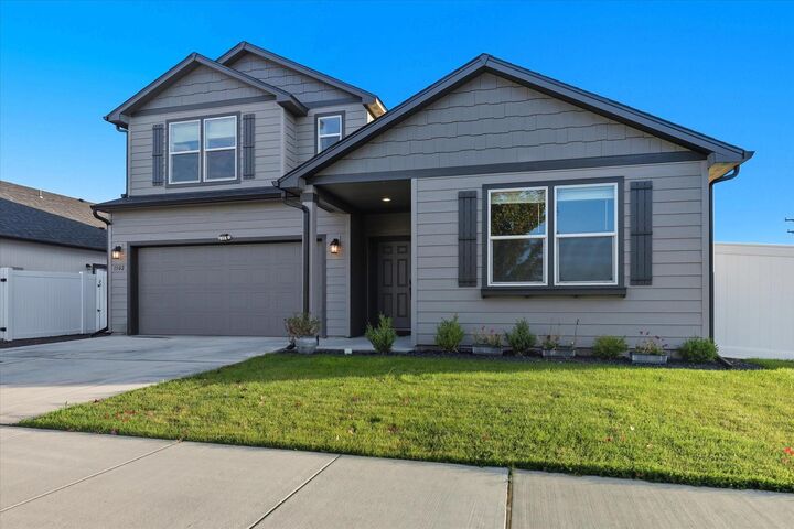 1502 E B St  Deer Park WA 99006 photo