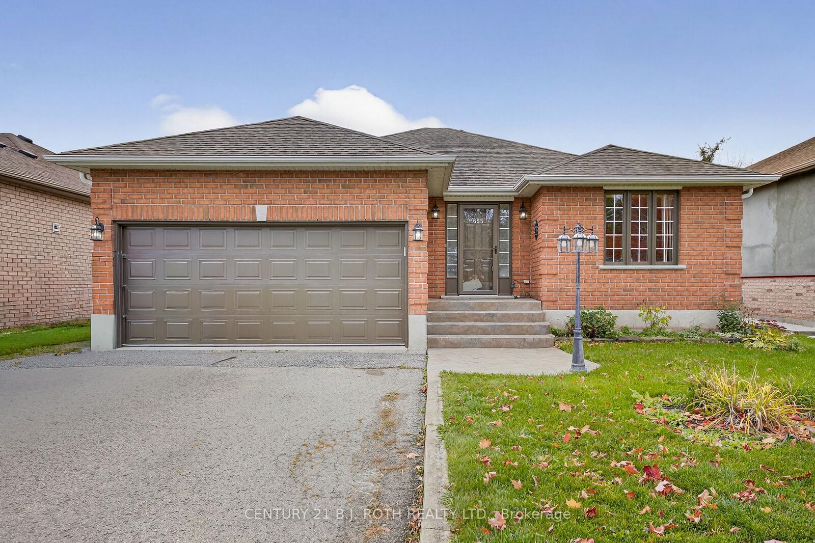 Property Photo: 655 Glen Cedar Crescent ON L9S 2J5