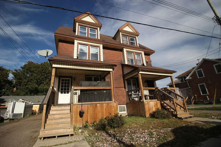 Property Photo: 47 - 51 Raglan Street N ON K7V 1N7