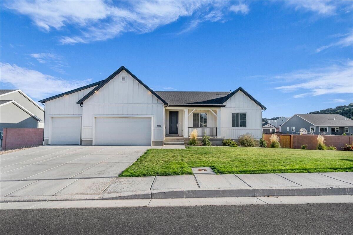 Property Photo: 3588 W Benson Way UT 84720