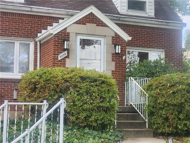 Property Photo: 5920 Rodgers St PA 15207