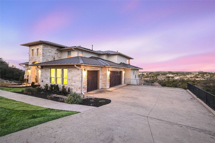 Property Photo: 205 Palazza Alto Drive TX 78734