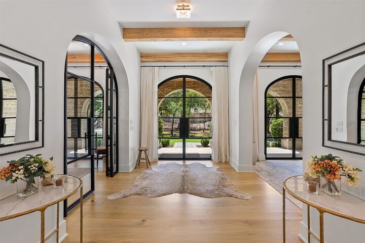 Property Photo: 3412 Foothill Parkway TX 78731
