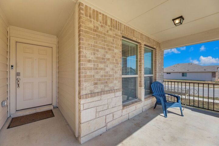 Property Photo: 1704 T H Johnson Drive TX 76574