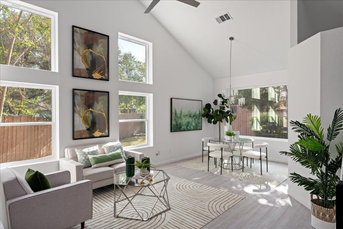 Property Photo: 10902 Wareham Court TX 78739