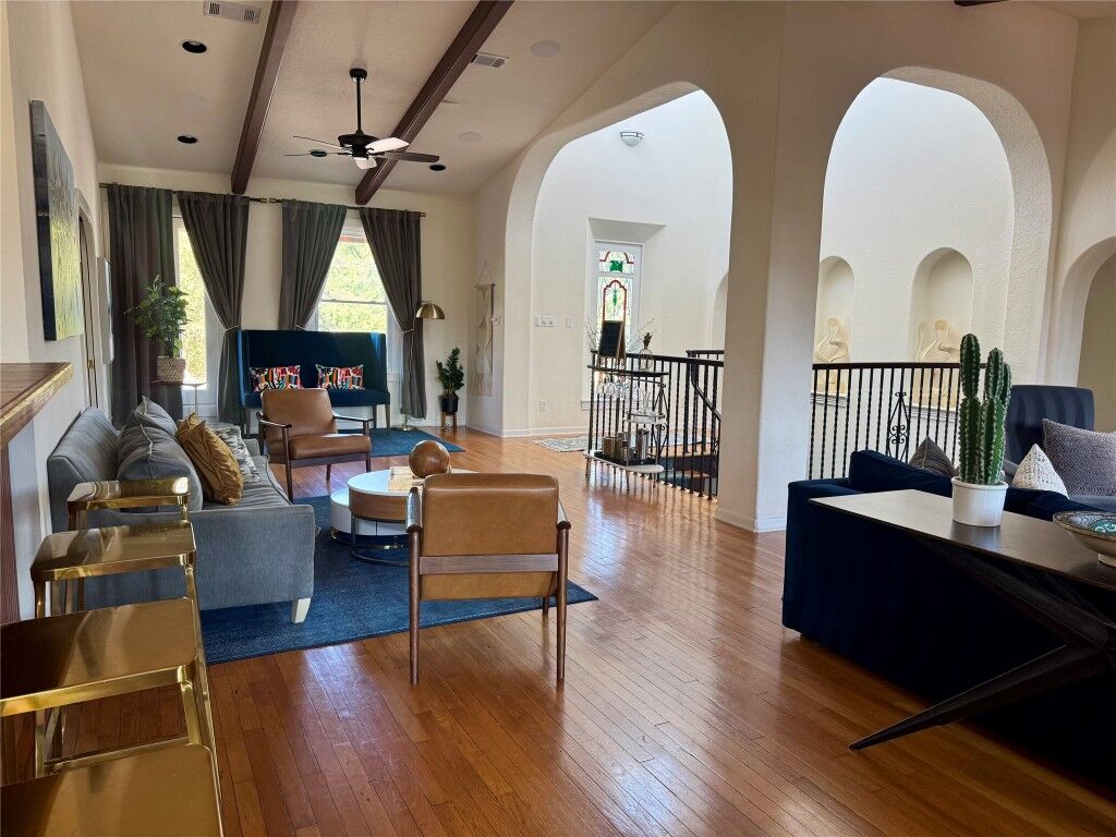 Property Photo: 1615 Enfield Road C TX 78703