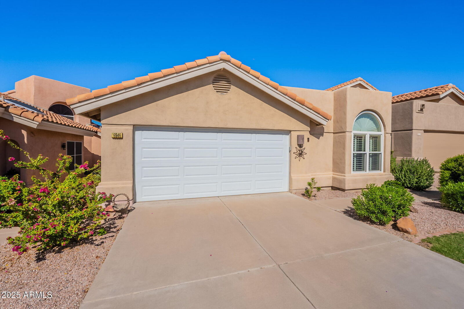 Property Photo: 6546 E Sugarloaf Street AZ 85215