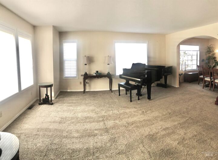 Property Photo:  4035 Birdie Ct  ID 83501-0000 