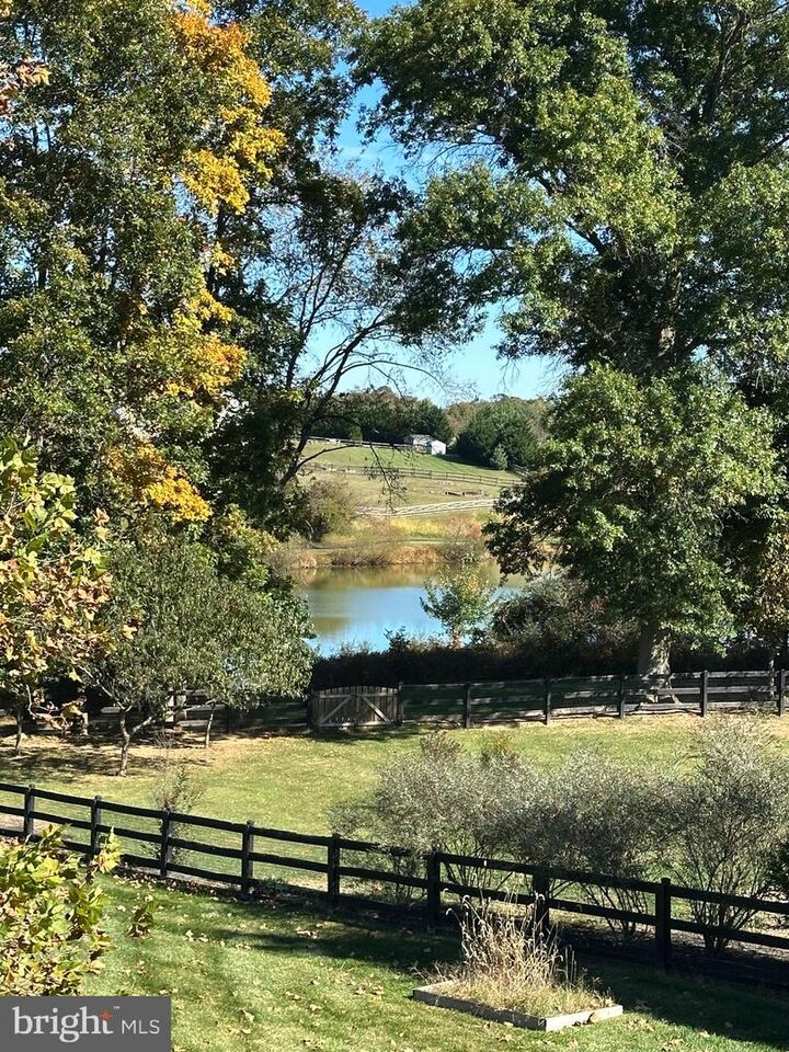 Property Photo:  36514 Winding Oak Place  VA 20132