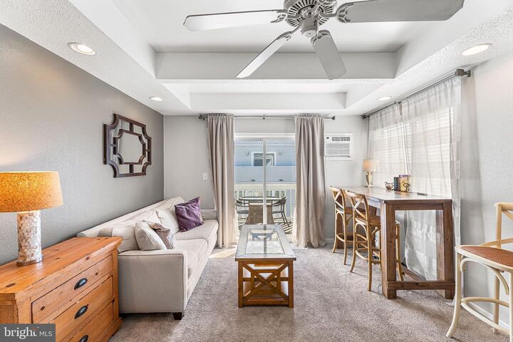 Property Photo:  5 41st Street 12  MD 21842 