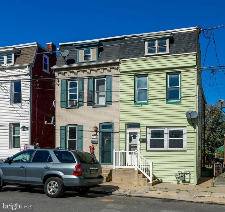 923 Blunston Street  Columbia PA 17512 photo
