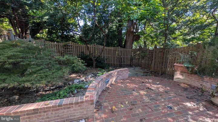 Property Photo: 1423 McLean Mews Court VA 22101